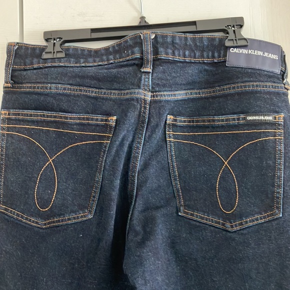 Calvin Klein Jeans - Picture 5 of 9